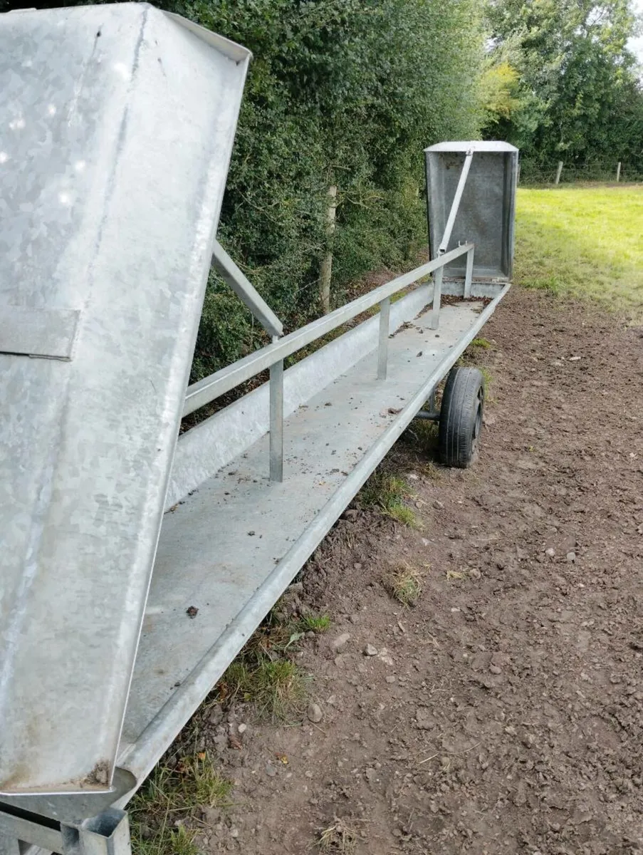30ft cattle trough - Image 2