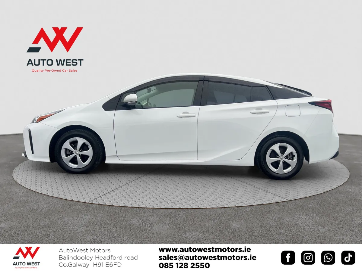 2022 Toyota Prius Self Charging Hybrid Automatic - Image 4