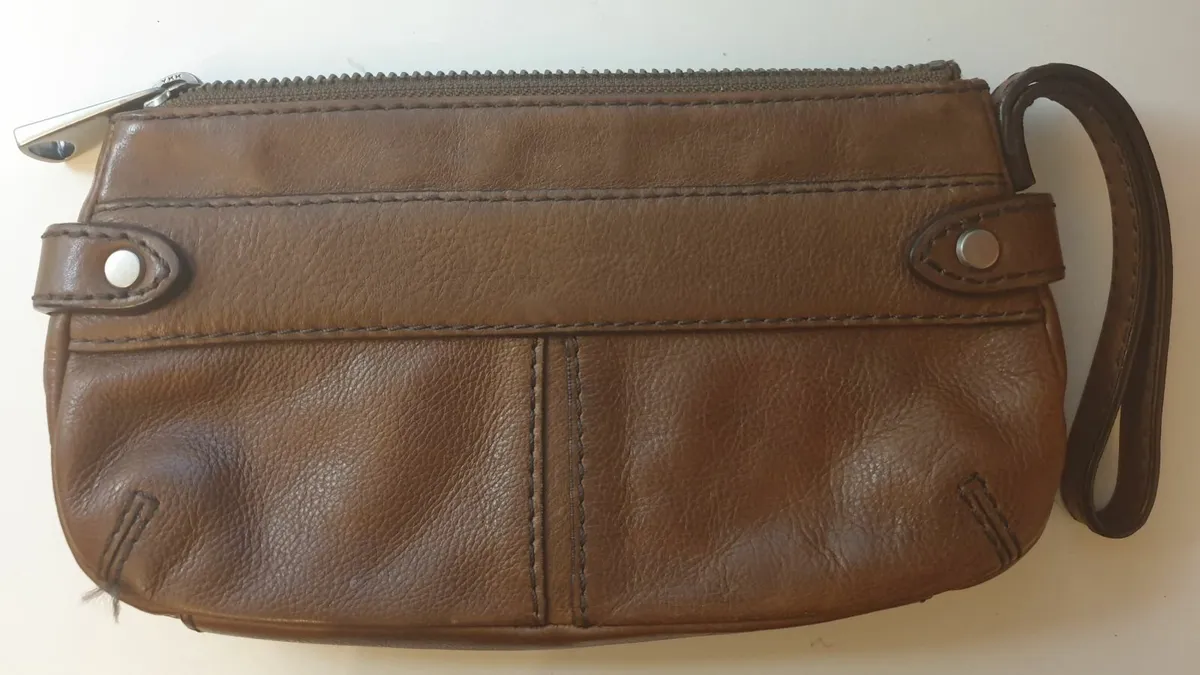 Leather wristlet pouch by Fossil - Image 2