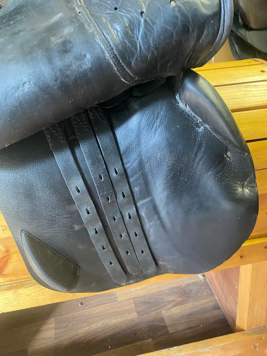 Eric Thomas black Leather jump saddle - Image 4