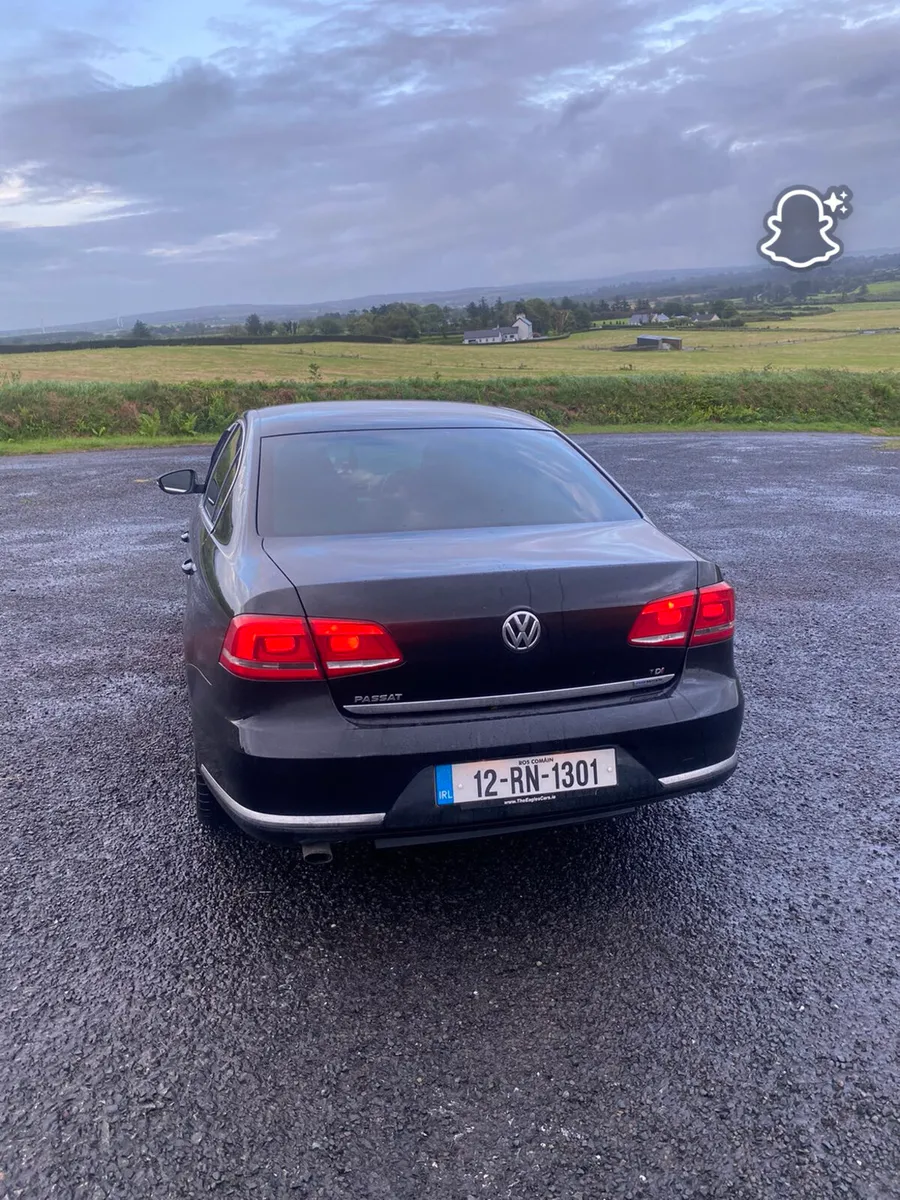 Volkswagen Passat - Image 3