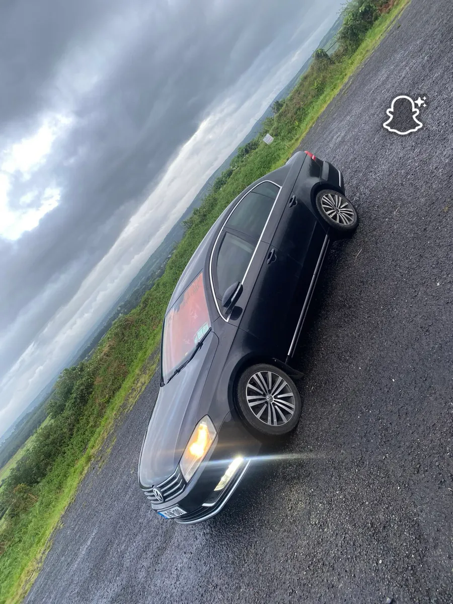 Volkswagen Passat - Image 4