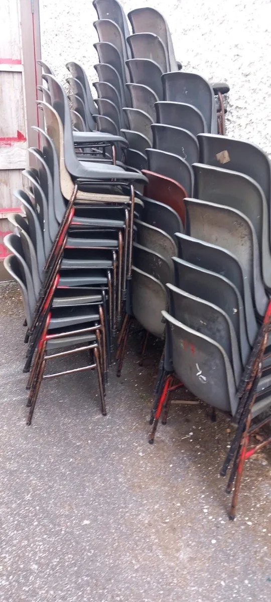 Chairs & stools - Image 2