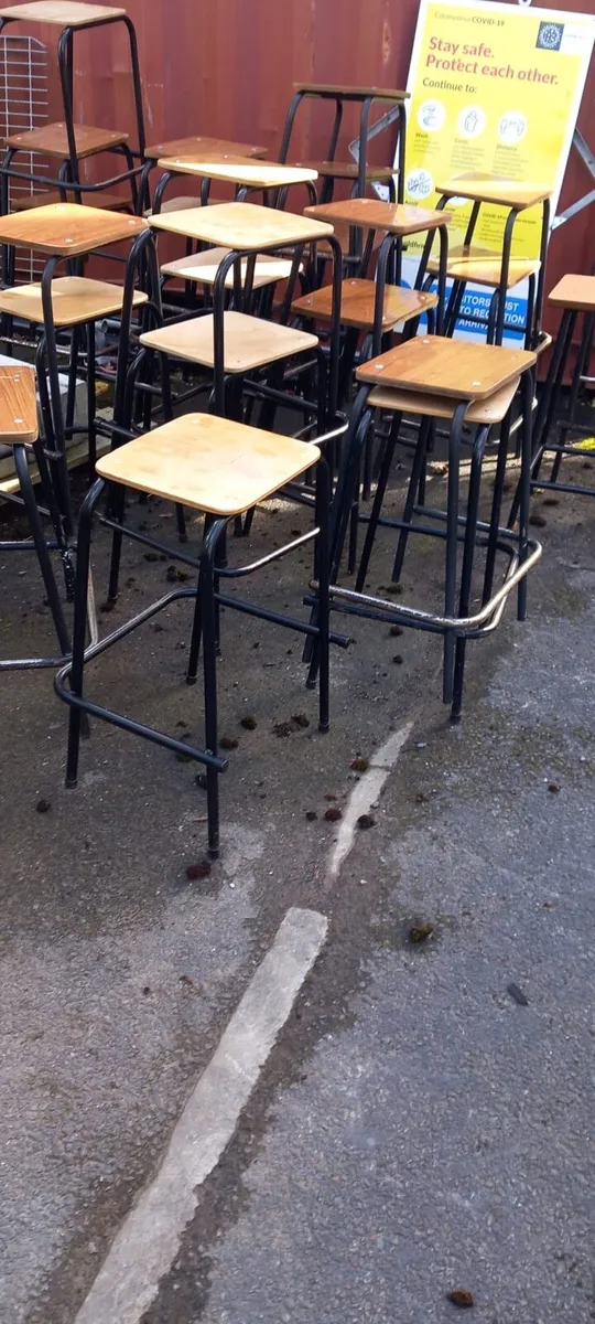 Chairs & stools - Image 3