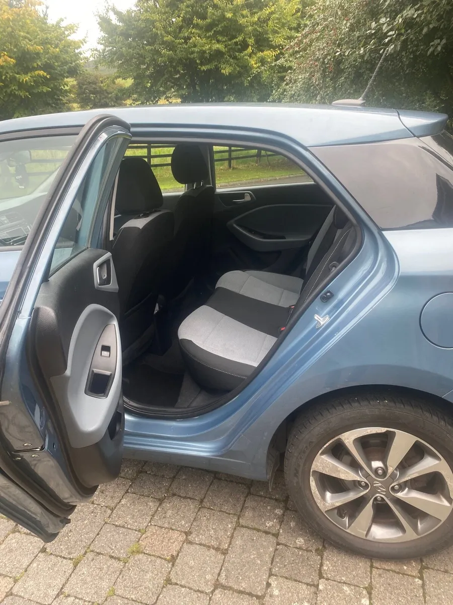 Hyundai i20 - Image 3