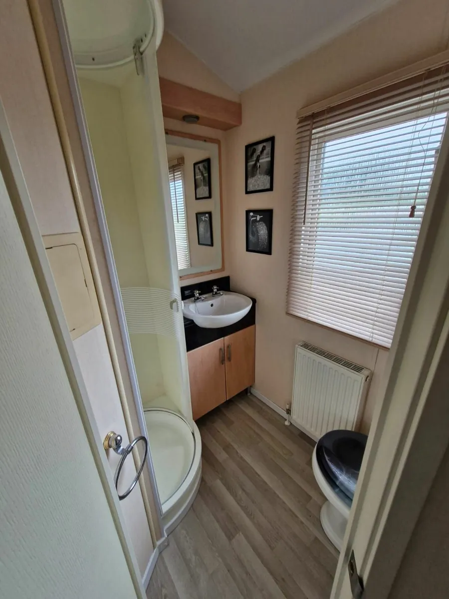 Mobile Home - Image 4