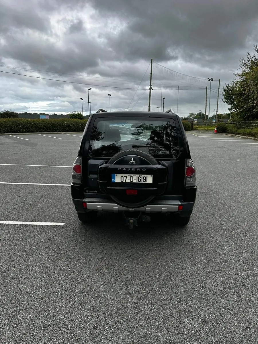 Mitsubishi Pajero 2007 - Image 2