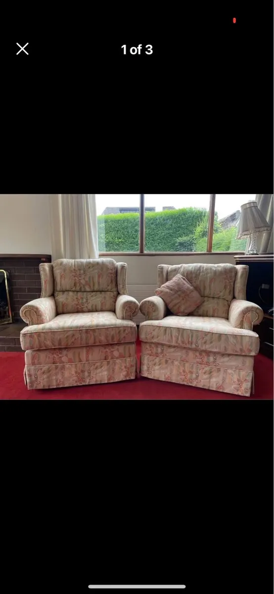 FREE - Couch and two armchairs - Image 1