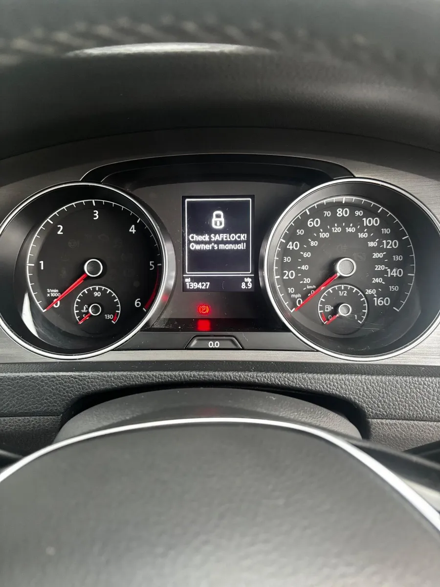 Volkswagen Golf 2013 - Image 3