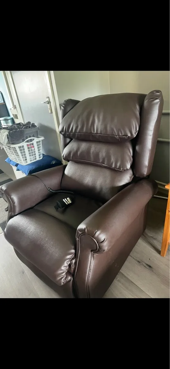 Orthopaedic ( electric ) recliner chair - Image 1