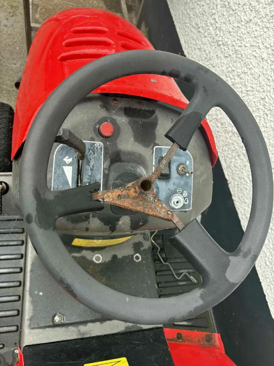 Starjet ride on mower - Image 3