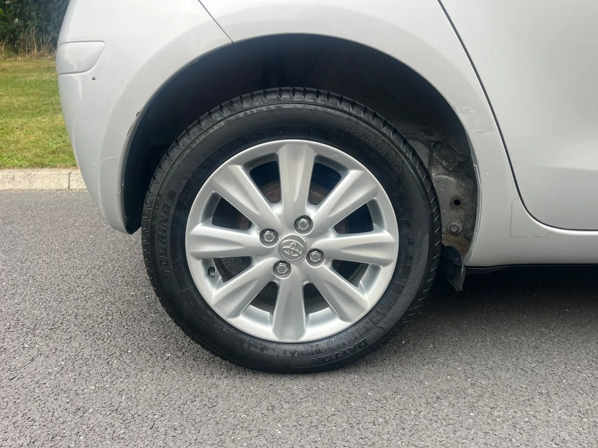 Toyota Yaris 2011 ( NCT 10/26) - Image 4