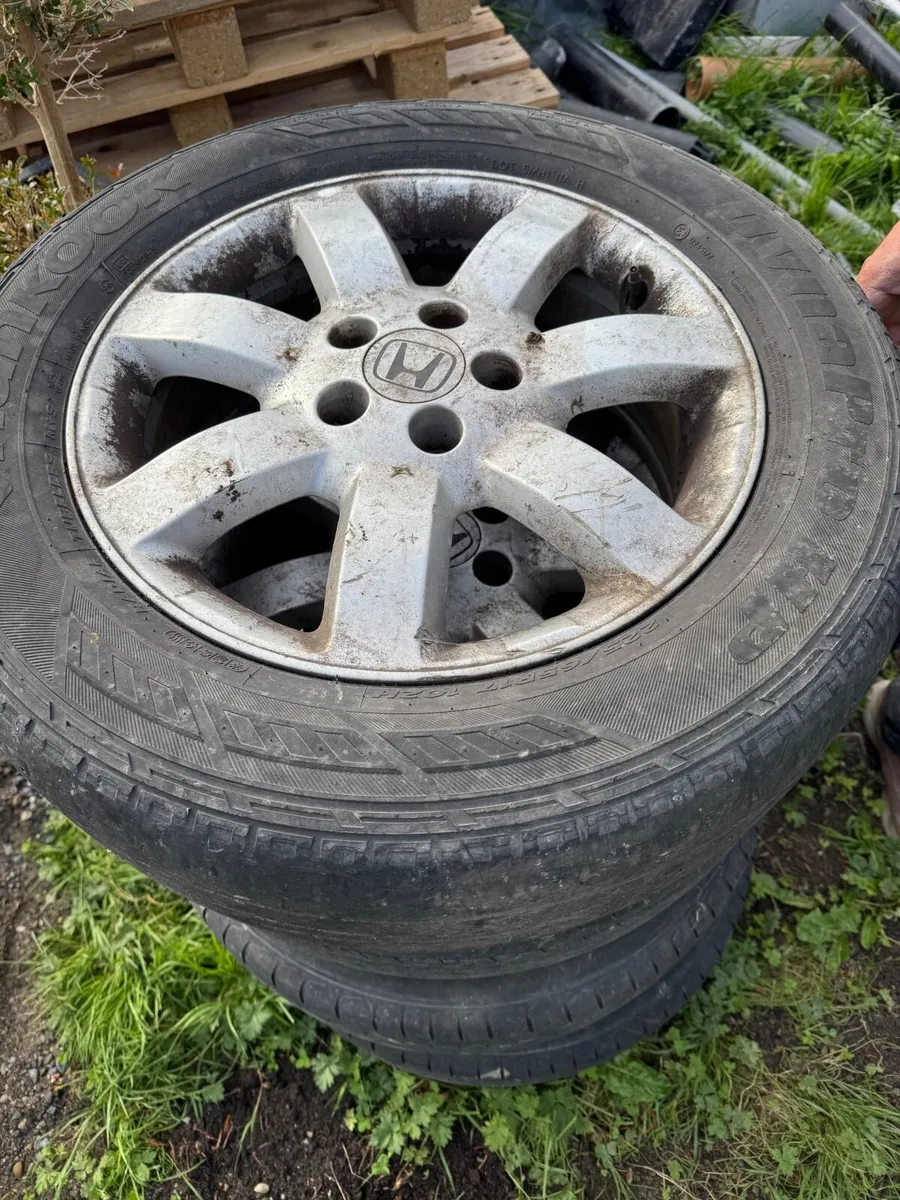 Alloy wheels - Image 1