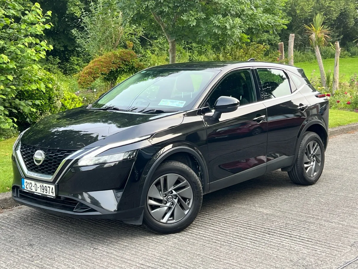 212 NISSAN QASHQAI 1.3 PETROL NEW MODEL - Image 2
