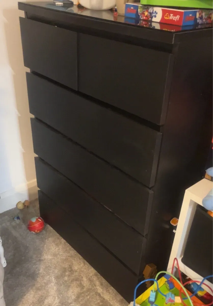 Chest of drawers - Image 2