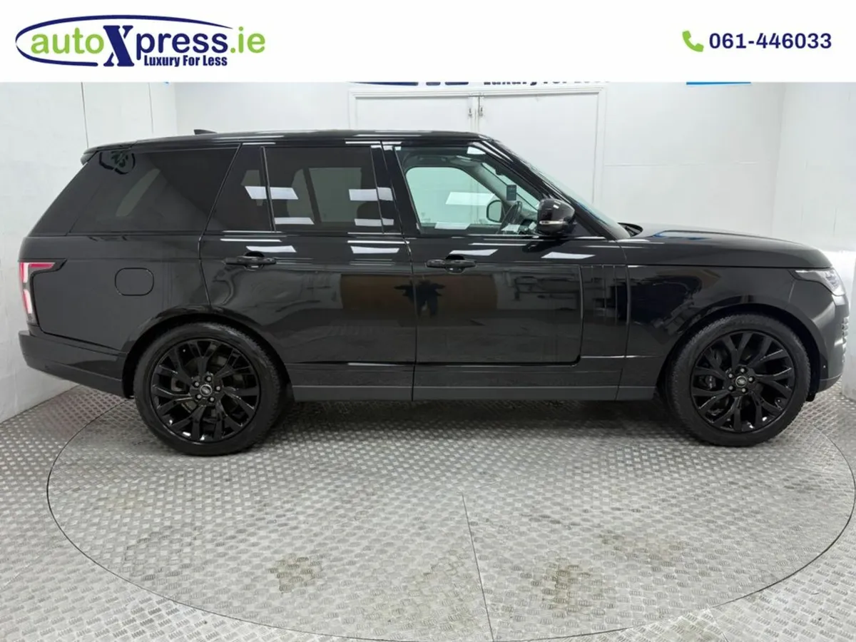 Land Rover Range Rover AUTOBIOGRAPHY P400e Sliding - Image 3