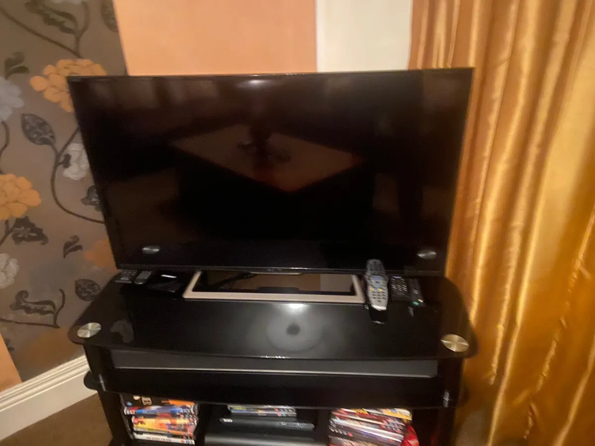 Sony 43 inch TV and stand
