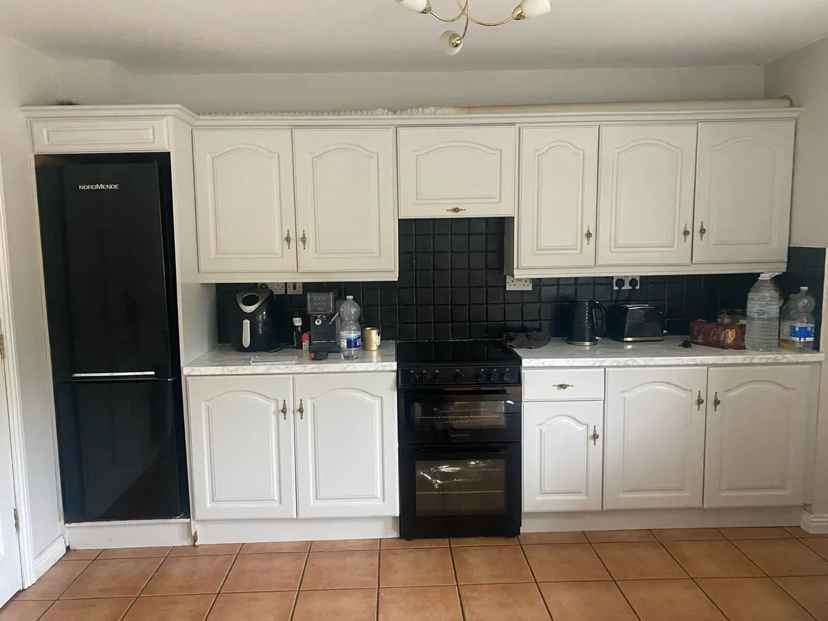 Kitchen Units - Image 2