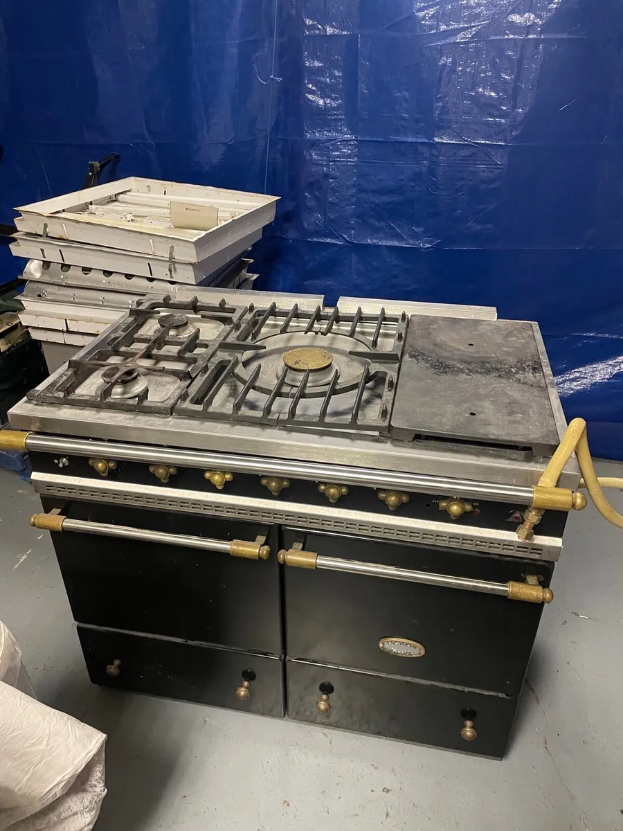 Lacanche Classic  Brass Dual Fuel Range Gas Cooker - Image 3