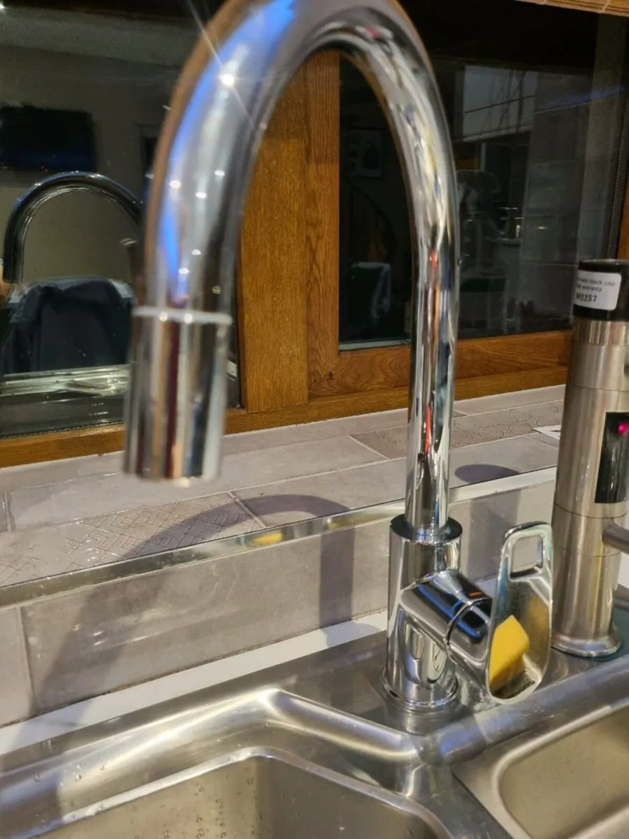 Pull out Kitchen Tap Chrome - Image 1