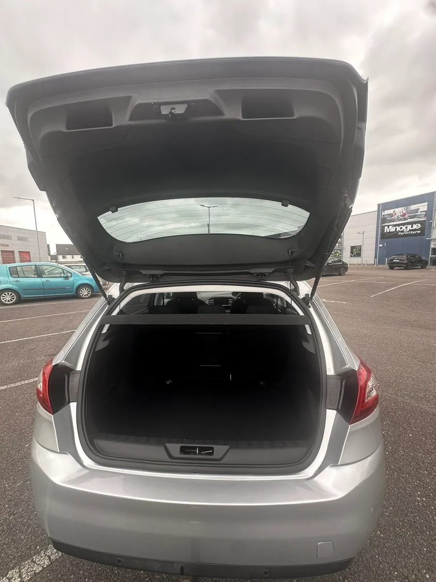 2016 PEUGEOT 308 LOW MILEAGE - Image 3