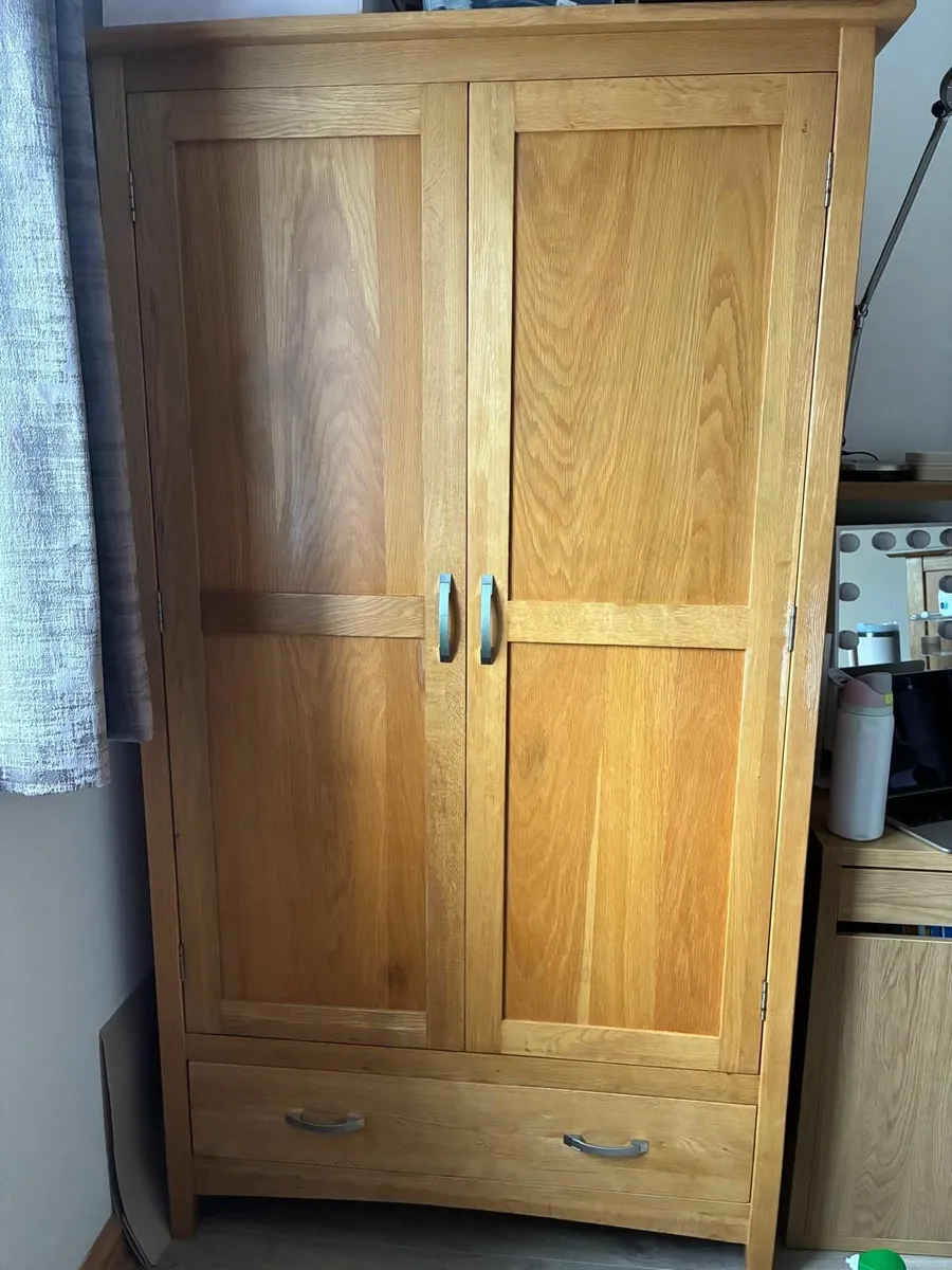 Solid Oak Bedroom Furniture - Image 1
