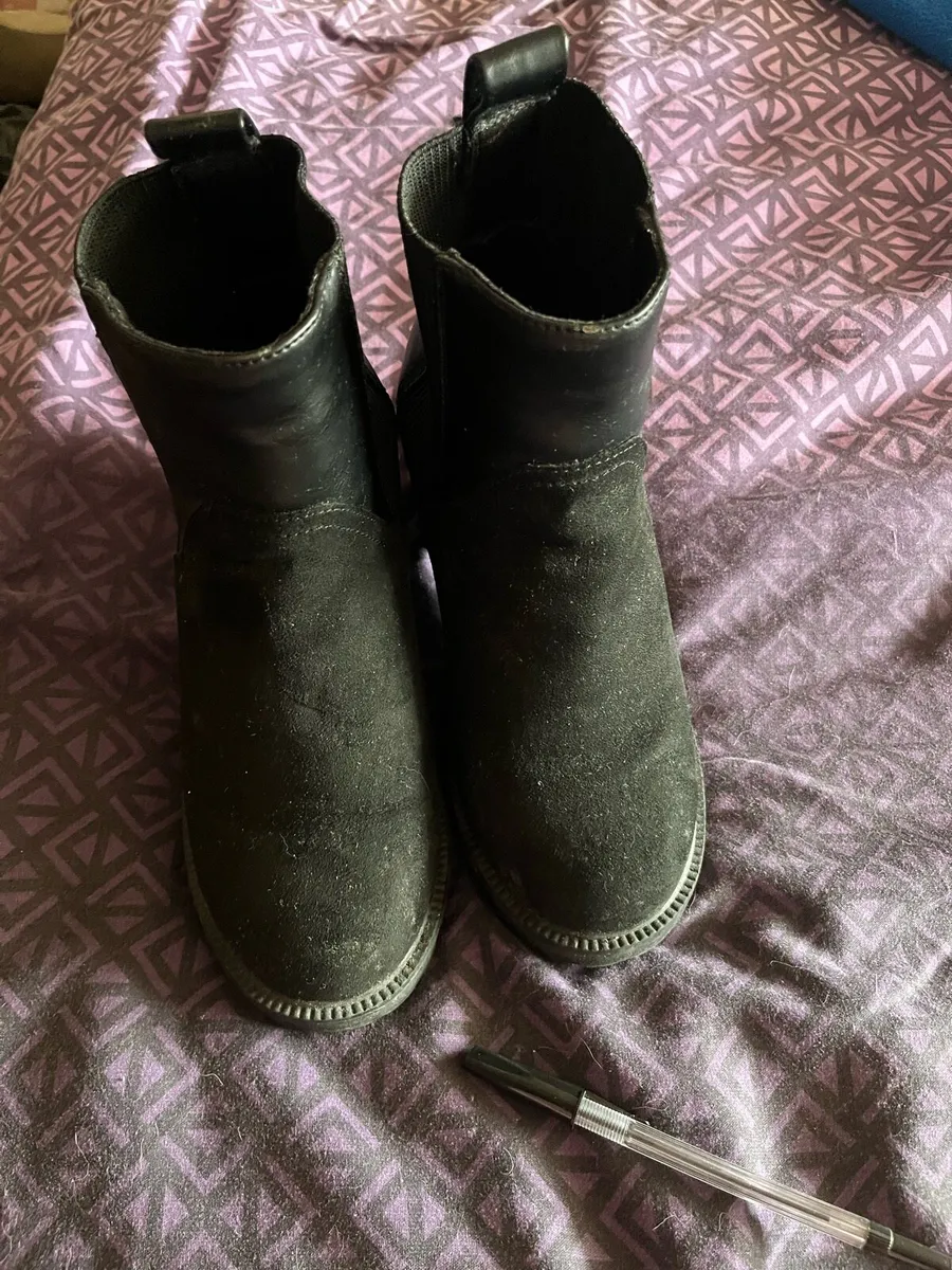 River island boots - Image 1