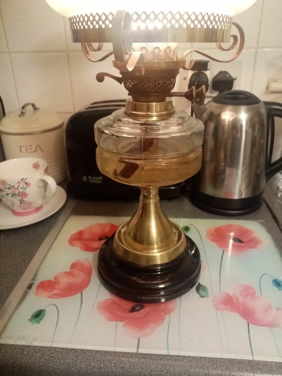 Victorian Oil Lamp - Image 2