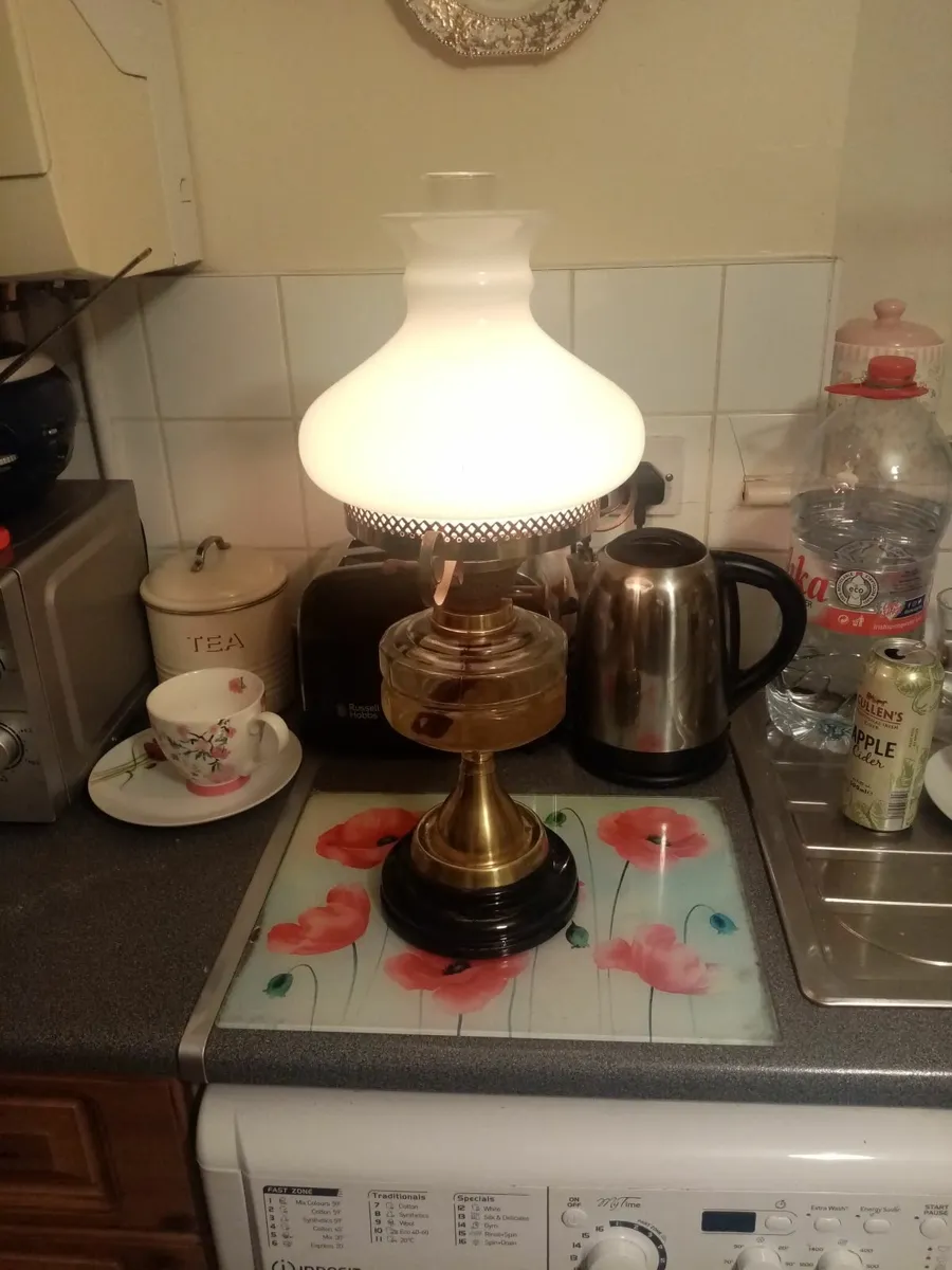 Victorian Oil Lamp - Image 1