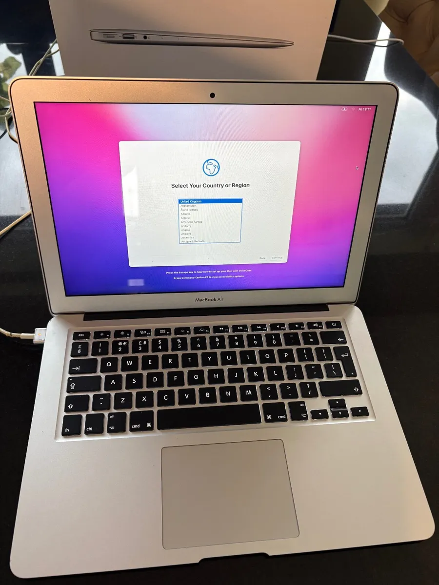 As New 13" Apple MacBook Air 128SSD, 8GB RAM - Image 1