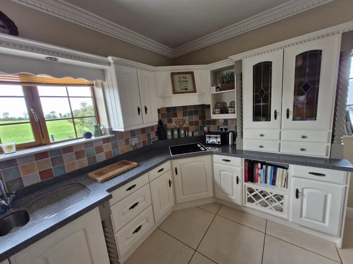 Kitchen and appliances - Image 2