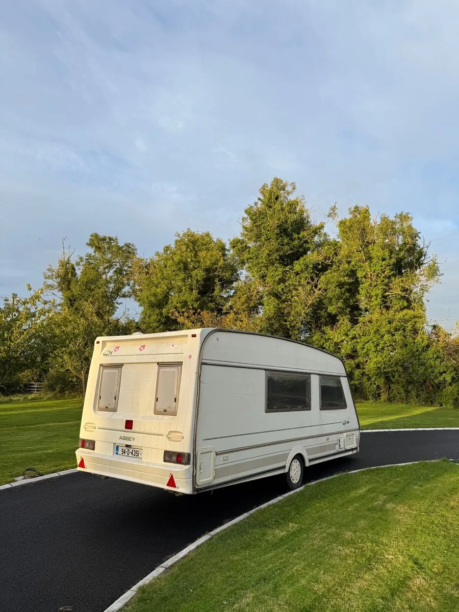 Abbey Caravan - Image 3