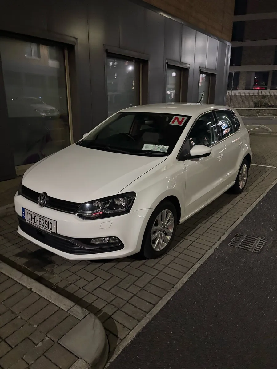 2017 Volkswagen Polo AUTOMATIC - Image 2