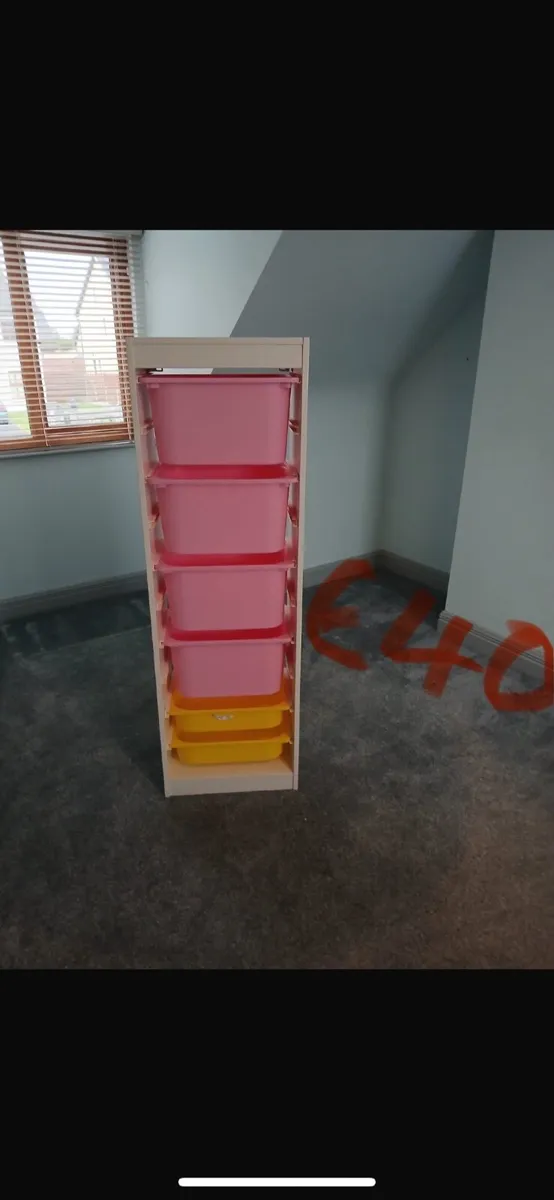 Bedroom furniture - Image 1
