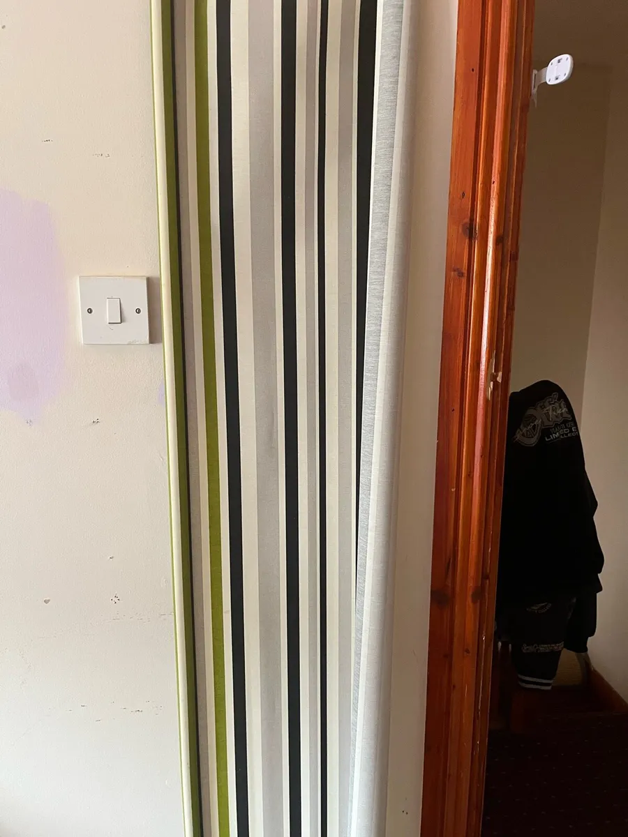 Blinds - Image 1