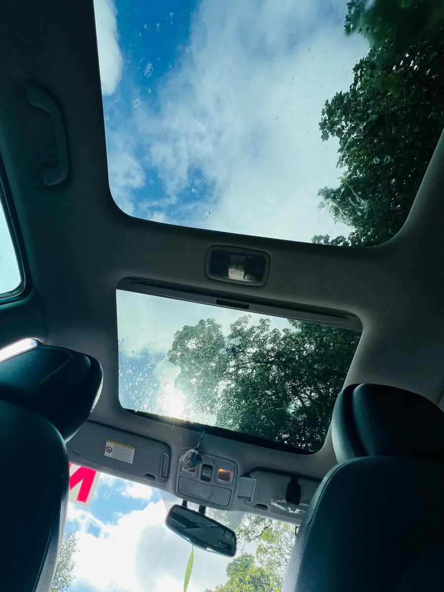 Car - Image 4