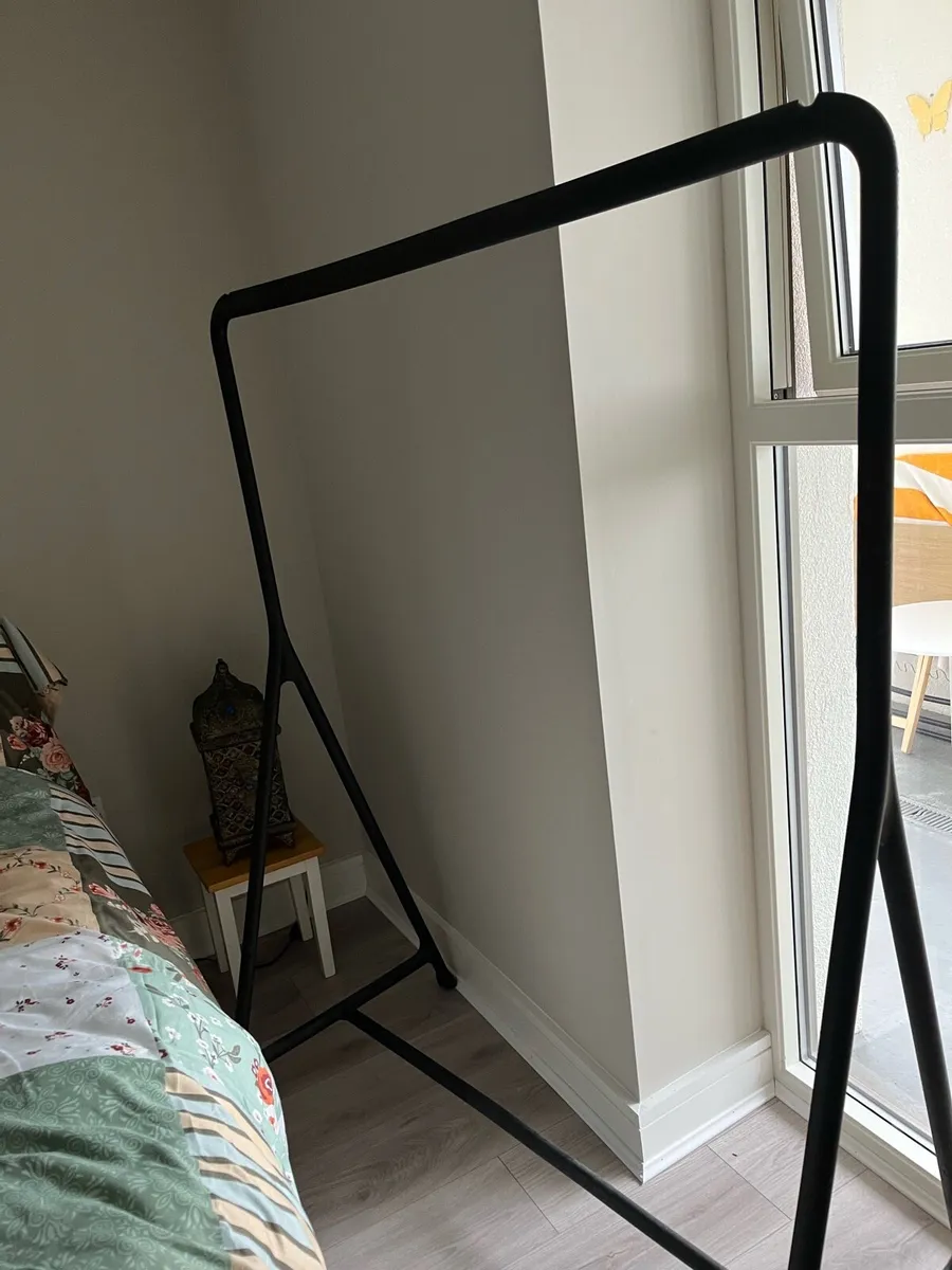 Clothes rack - Image 2