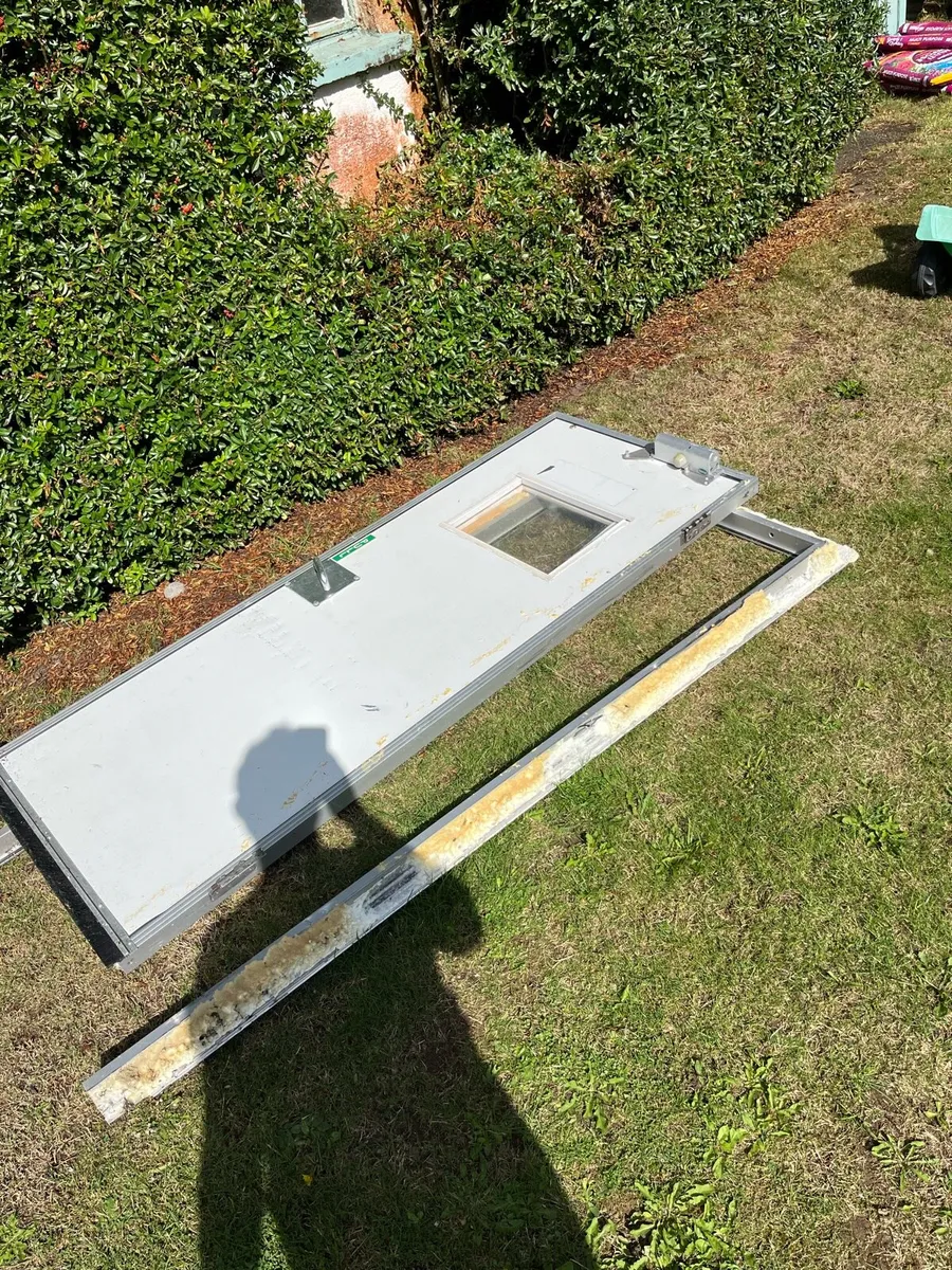 Metal insulated door - Image 2