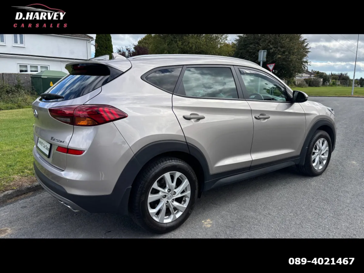 Hyundai Tucson 1.6D AUTO SE NAV**Low Mileage**NCT - Image 3