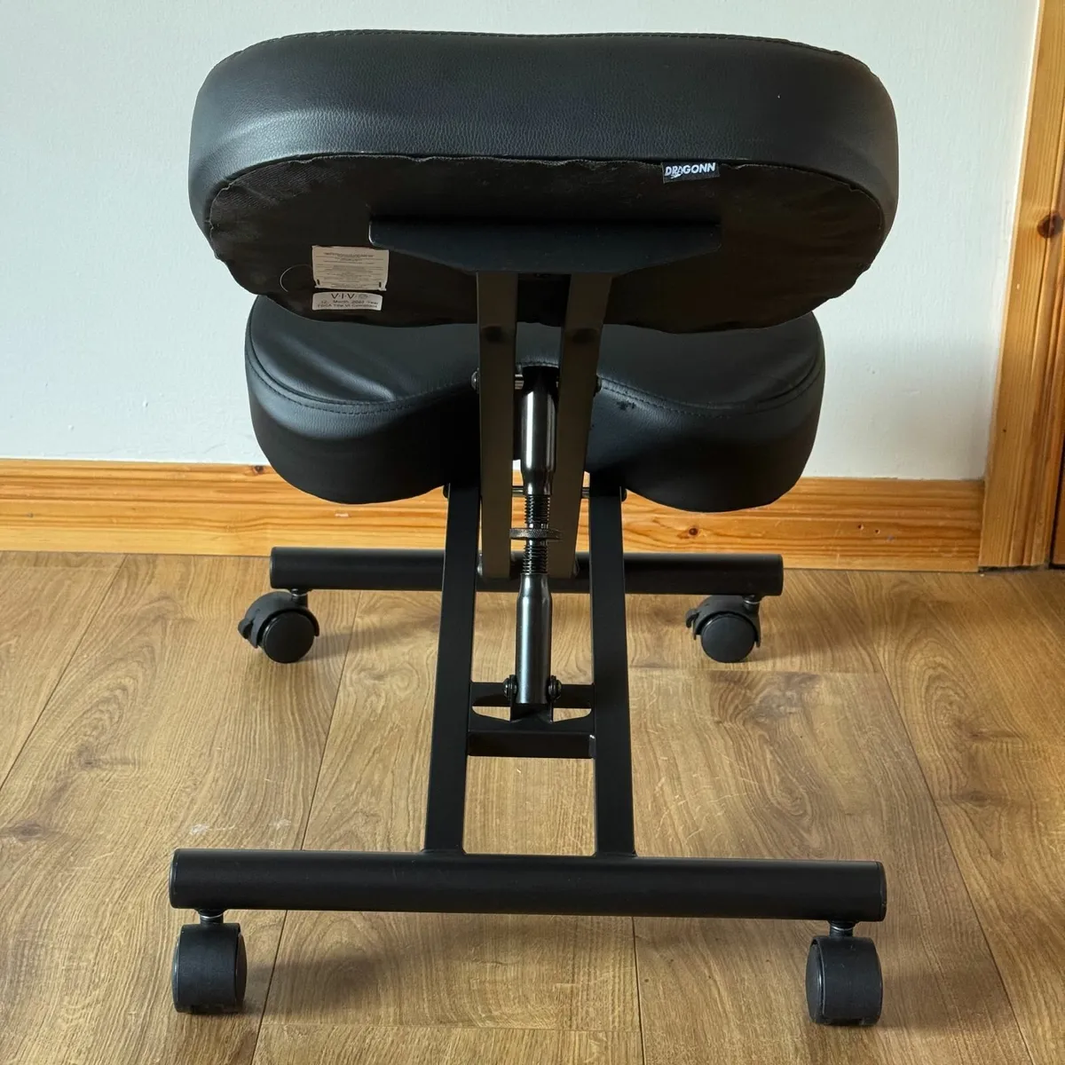 Ergonomic Kneeling Chair, Adjustable Stool - Image 3