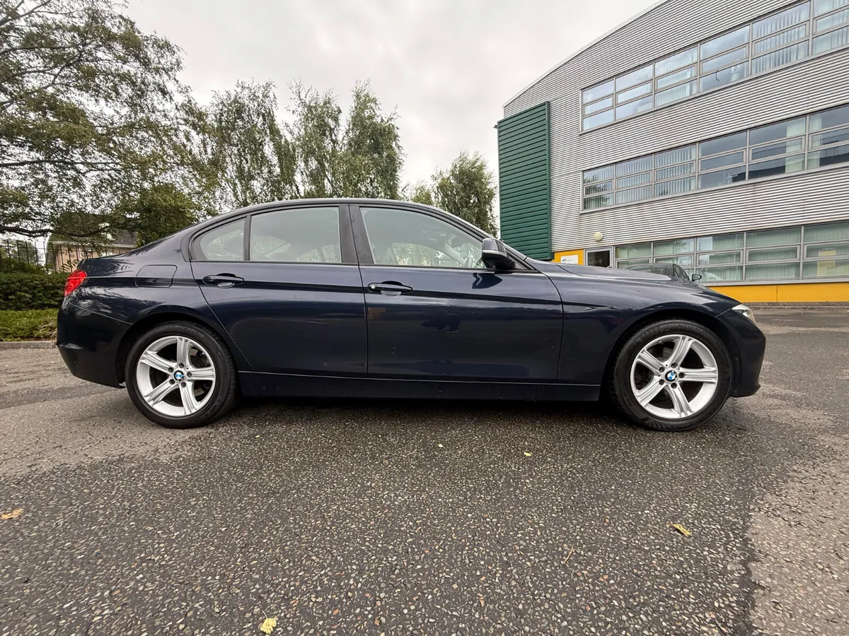 BMW 318D Sport Automatic - Image 3