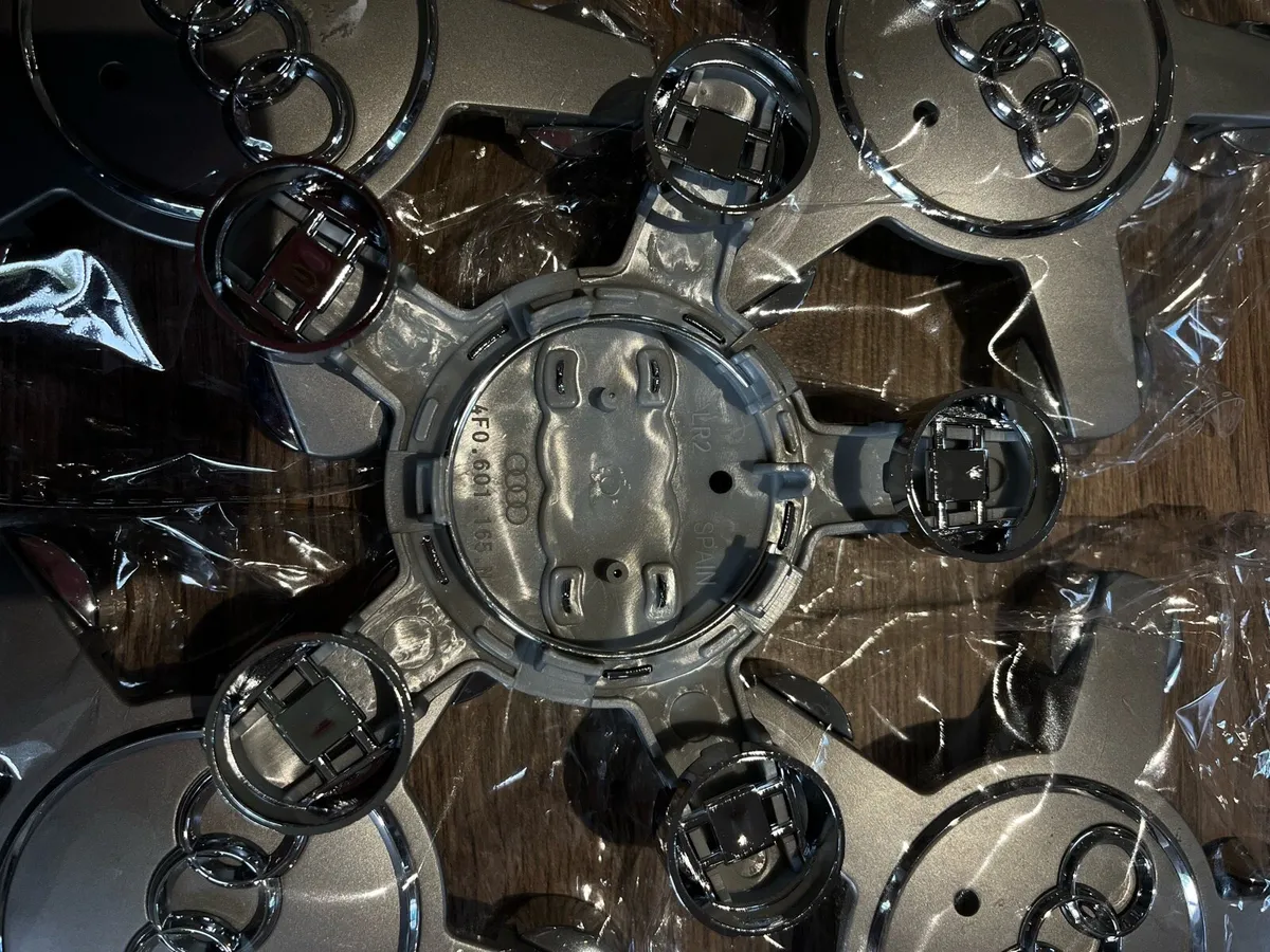AUDI WHEEL CAPS - Image 2