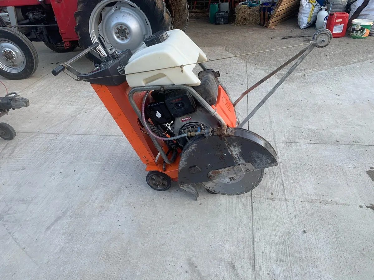 Husqvarna Yanmar diesel engine floor saw road saw - Image 1