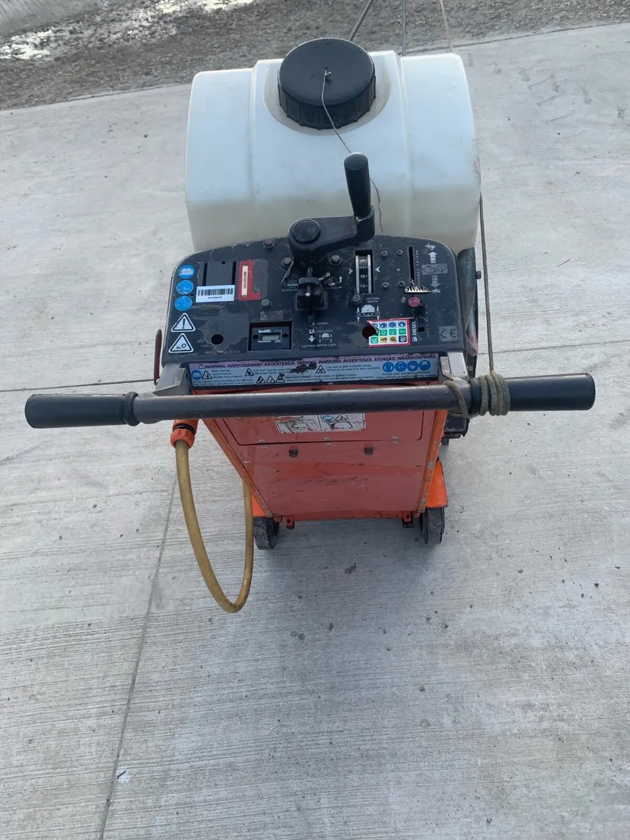 Husqvarna Yanmar diesel engine floor saw road saw - Image 4