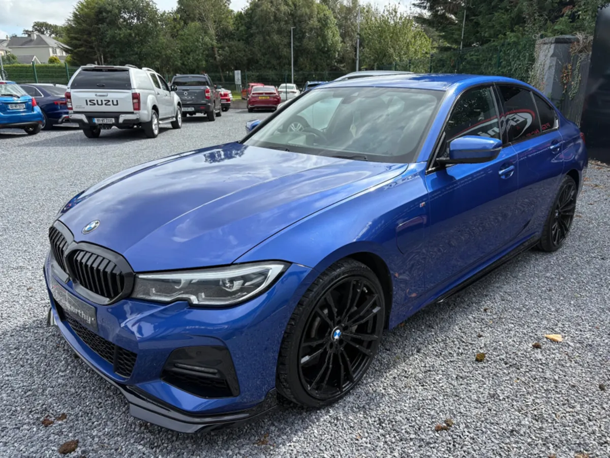 BMW 3-Series 330e M SPORT AUTO PLUG IN HYBRID// IM - Image 3