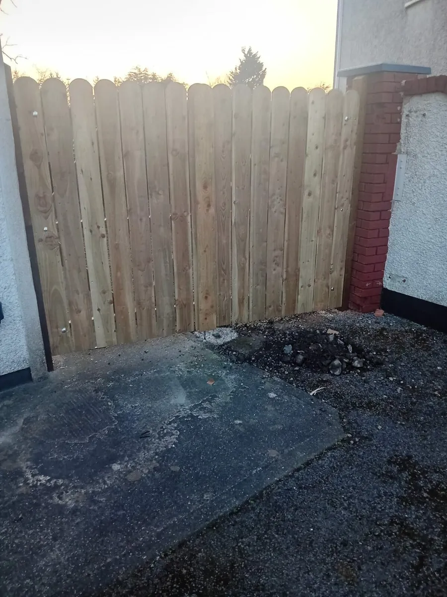 Fencing& timberwork - Image 2