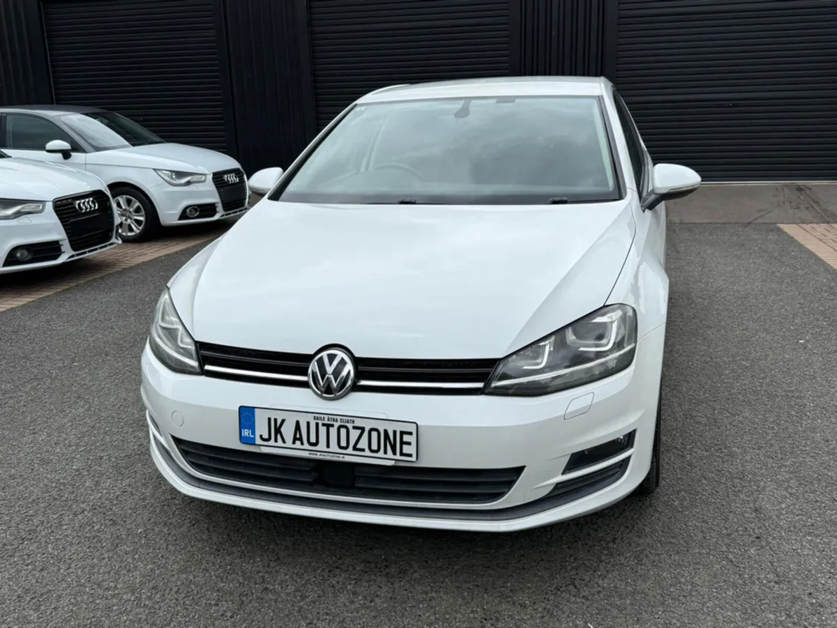 Volkswagen Golf 1.2 TSI COMFORT AUTO - Image 3