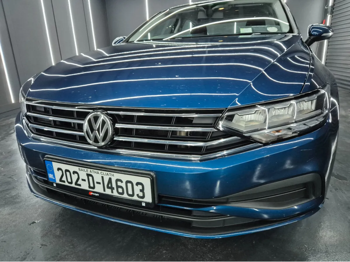 Volkswagen Passat 2.0 TDI MANUAL 6SPEED FWD 150 4D - Image 2