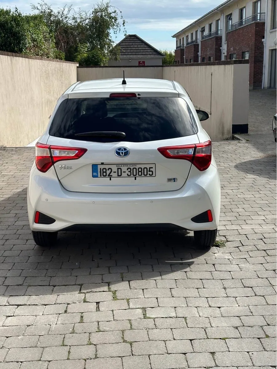 Toyota Vitz 2018 ,24000km mileage like brand new - Image 3