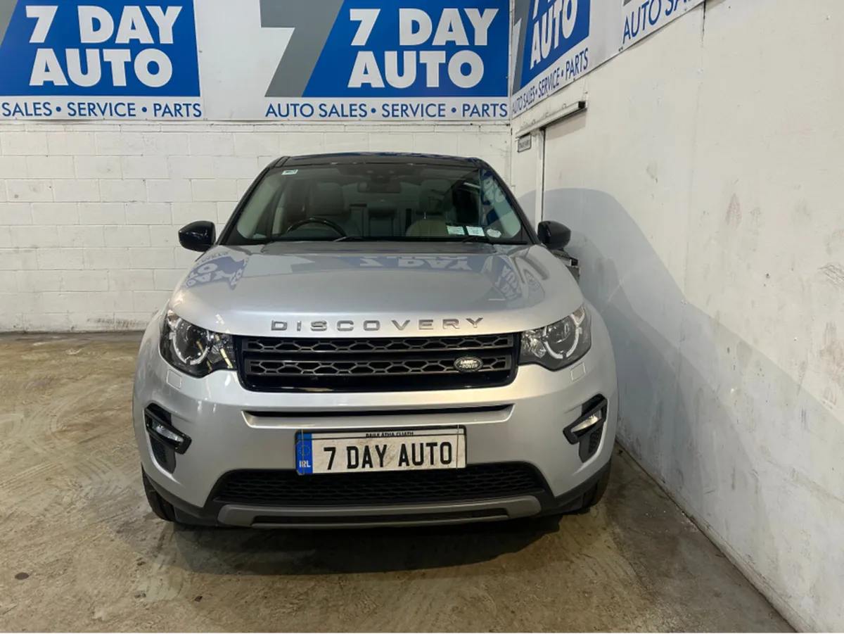 Land Rover Discovery Sport PAN ROOF AUTO 7 SEATER - Image 2